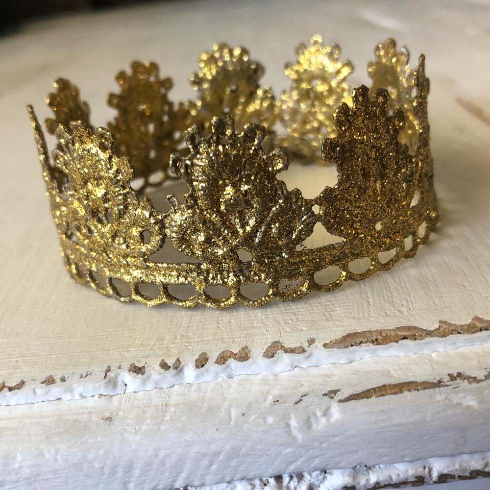 Newborn Crown Bundle - Picture 4 of 8